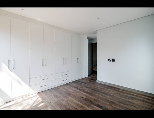 3 BEDROOM FREESTANDING FOR SALE IN LYNNWOOD